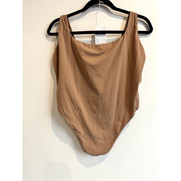 #71 Fits Everybody - Scoop Neck Bodysuit - Picture 1 of 4